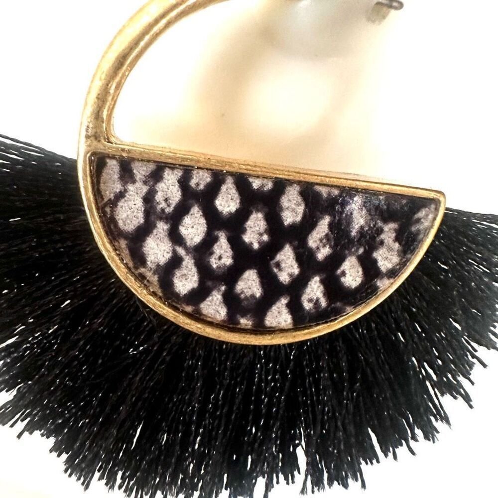 Half moon black and gold tone fringe earrings - Picture 7 of 7